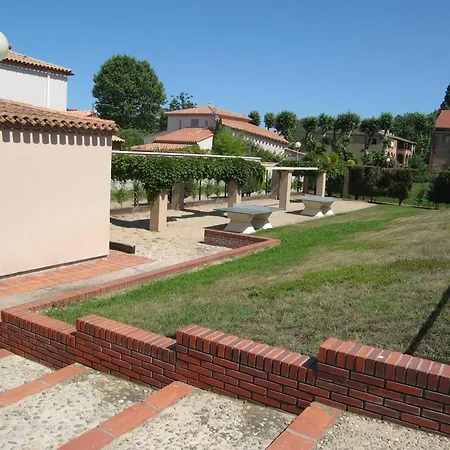 Апартаменты 2 Pieces Avec Terrasse A Saint-cyprien - Fr-1-106-108