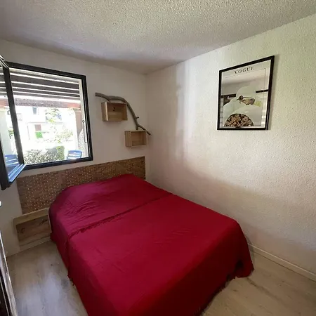 2 Pieces Avec Terrasse A Saint-cyprien - Fr-1-106-108 Апартаменты *
